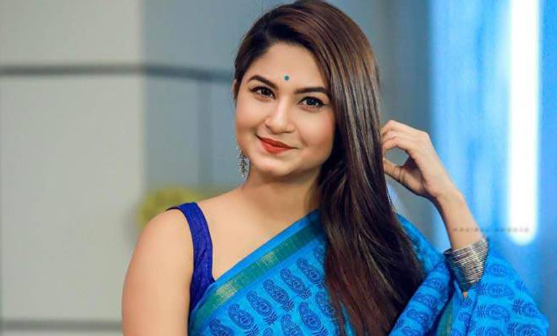গ্রেপ্তারের জন্য নায়িকা স্পর্শিয়াকে খুঁজছে পুলিশ!